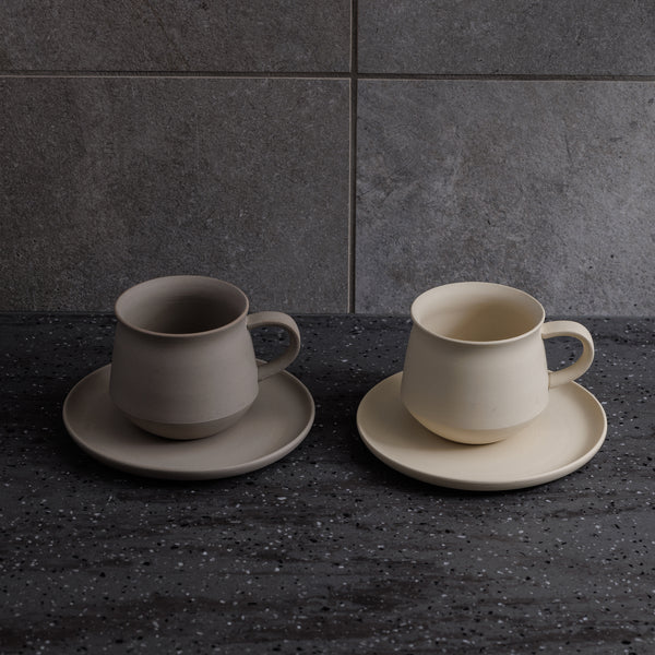 常滑焼　カップ＆ソーサー